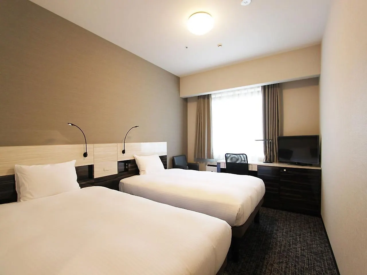 Smile Hotel Premium Osaka Hommachi